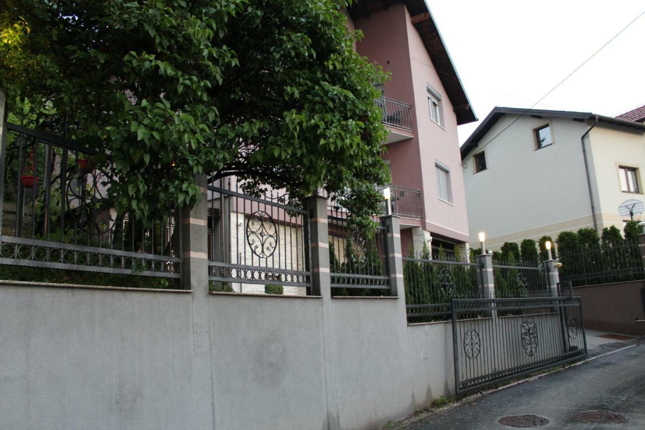 サラエヴォ Oasis Of Peace Modern Houseヴィラ エクステリア 写真