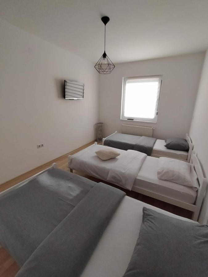 サラエヴォ Oasis Of Peace Modern Houseヴィラ エクステリア 写真